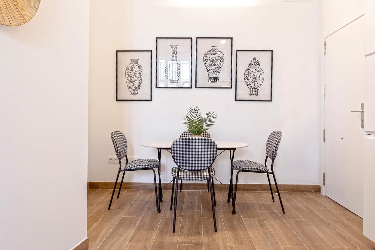 Genteel Home Pajaritos 17 Seville Ngoại thất bức ảnh